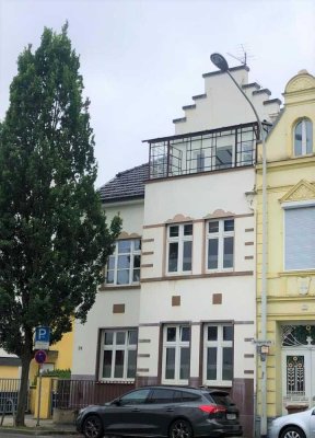 Mit dem Charme der Jahrhundertwende! 2 Zimmer Wohnung mit Wintergarten in Hilden City!