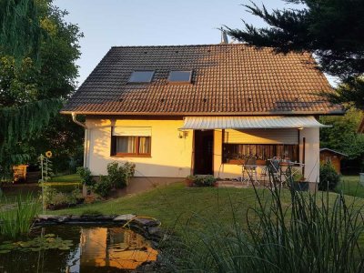 Einfamilienhaus mit großem Grundstück