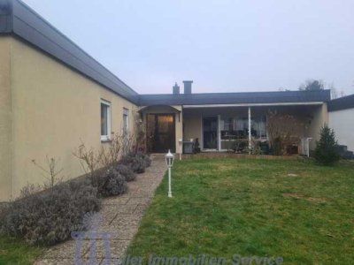 Gepflegter Winkelbungalow in schöner Ortsrandlage von Homburg