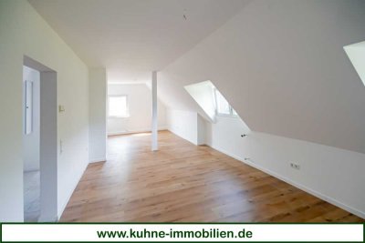 "Frisch modernisierte Dachgeschosswohnung in ruhiger Lage von Dortmund-Derne"