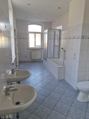 590 € - 107 m² - 3.0 Zi.