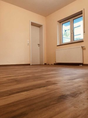 1-Zimmer-Wohnung mit Terasse und Einbauküche in Seligenstadt
