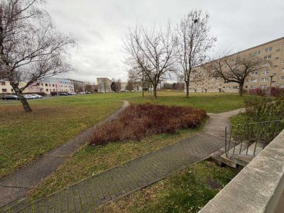 Achtung 1 Monat Miete sparen ** WG geeignet ! 3 Zimmer mit Balkon und Aufzug