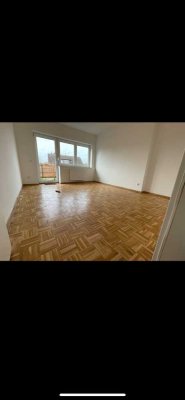 4 Zimmer Wohnung zu vermieten - Top Lage mit Balkon