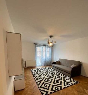 Exklusive, gepflegte 2-Zimmer-Wohnung mit EBK in Großenhain