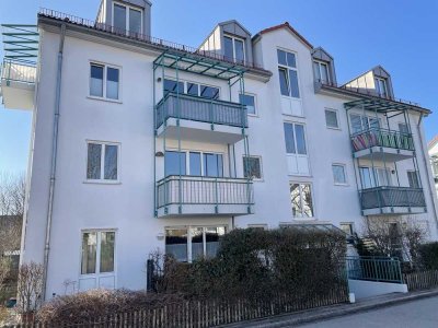 Schöne, helle 1-Zimmerwohnung mit separater EB-Küche und Schlafnische