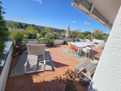 Haus im Haus (ETW) auf 115 m² mit viel Licht u. wundervollem Blick über das Rheintal und Bonn