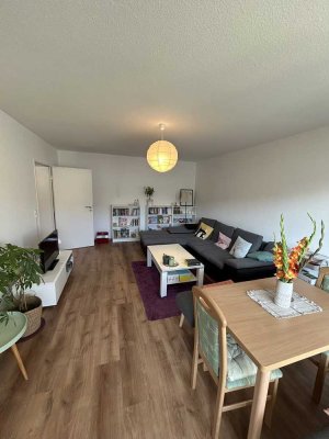 Sonnige modernisierte 2 Zimmer Wohnung in NU-Offenhausen mit Münsterblick