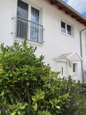 ***Schönes Reihenmittelhaus in guter Lage- Südstadt ******