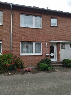 Gepflegtes 4-Zimmer Reihenhaus mit Garage und Garten in Weeze