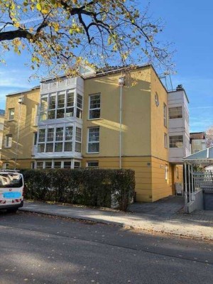 Exklusive renovierte Stadtresidenz in der Friedrich-Ebert-Allee