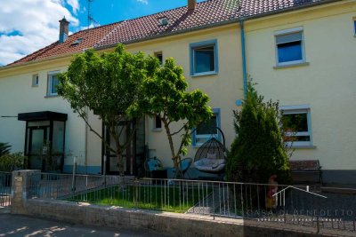 Einziehen & Wohlfühlen: Modernisiertes Reihenmittelhaus in Göppingen – Perfekt für Familien!