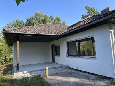 Geräumiges Einfamilienhaus (6,5 Zi.) in Höchstadt an der Aisch , Winkelbungalow