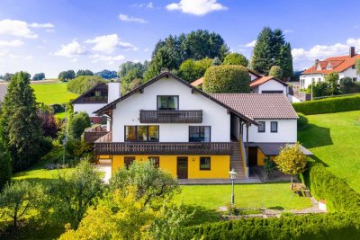 +++ NEU am Markt: Einfamilienhaus mit Weitblick und Einliegerwohnung in Diedorf-Hausen zum Kauf +++