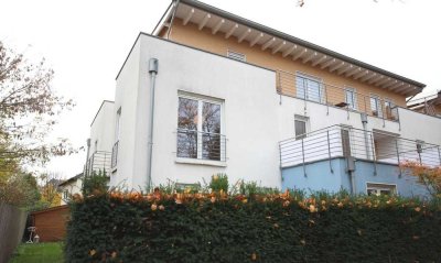 PROVISIONSFREI: Moderne 3-Zimmer-Wohnung mit Balkonidylle, Loggia und Tiefgarage in Hürth-Hermülheim