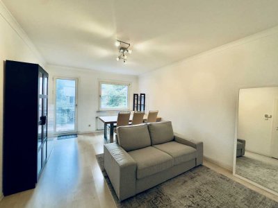 Möbilierte 3-Raum-Wohnung mit gehobener Innenausstattung mit Balkon und EBK in Düsseldorf