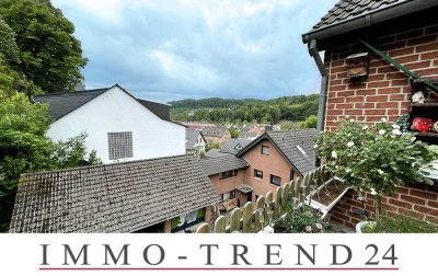 +++ schöne 3 Zi DG ETW in kleiner Wohneinheit...schöne Lage mit direktem Zugang zum Königsforst +++