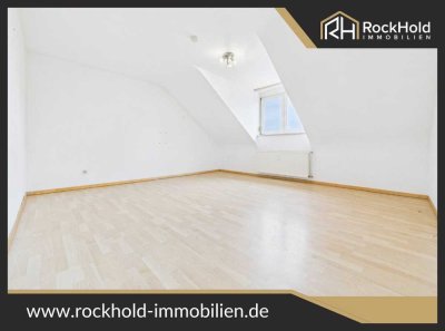 Charmante 3-Zimmer-Dachgeschoss-Wohnung im energetisch sanierten Haus