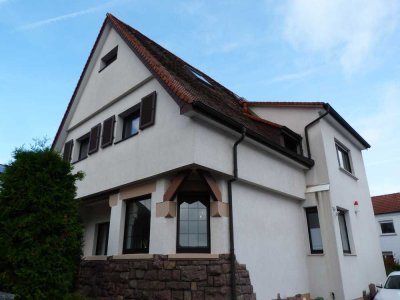 2-Familienhaus mit Praxis in zentraler Lage von Mörfelden