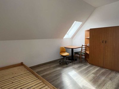 Möblierte Eigentumswohnung in Oelsnitz. - provisionsfrei!
