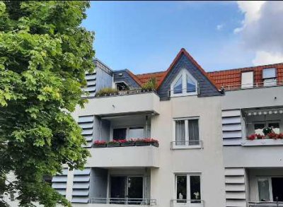 Lichtdurchflutete 3-Zimmer-Dachgeschosswohnung mit Balkon, Tiefgarage & Weitblick in Neu-Anspach