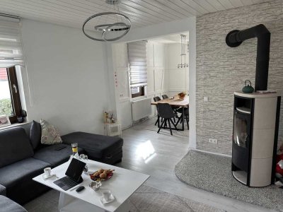 Modernisiertes Wohnhaus mit schönem Garten und Carport in guter, ruhiger Wohnlage - provisionsfrei !