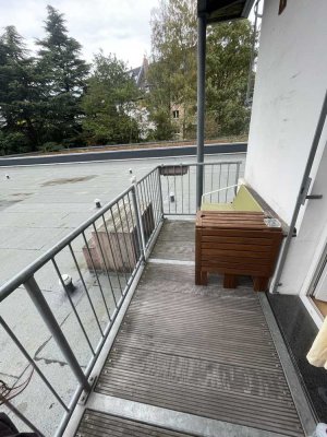 12 Monate Untermiete: Zentrale 2-Zimmer Wohnung mit Balkon Düsseldorf Pempelfort