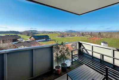 Moderne, neuwertige Familienwohnung mit großem Balkon und bester Aussicht