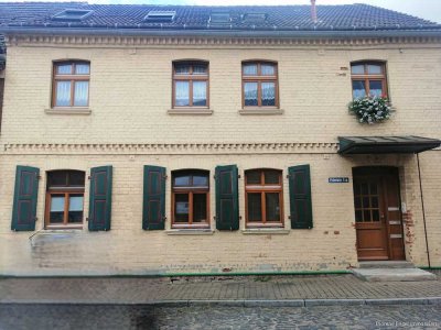 Saniertes MFH mit 3 WE in Ausleben