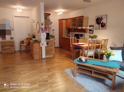 Moderne 2-Zimmer-Wohnung mit Balkon & Aufzug – zentral in der Karlstadter Altstadt