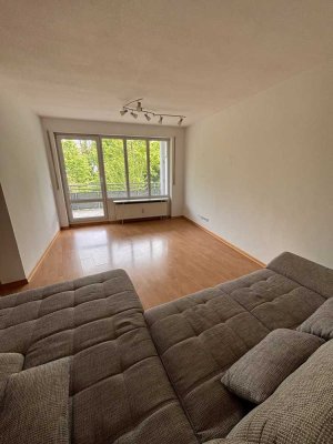Ruhige 2-Zimmer-Wohnung mit S/O-Balkon in Taufkirchen