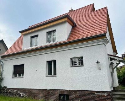 PROVISIONSFREI Grosses Grundstück mit teilsanierter Altbauvilla mit zusätzlichem Bauplatz !!