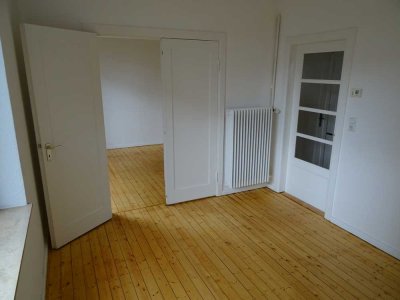 Nähe Weserstadion: Schöne, helle Altbau-Whg. - 3 ZKBB in bester Lage