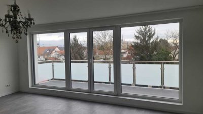 Traumhafte, kernsanierte 3-Zi Wohnung mit blick ins Grüne