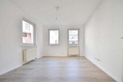 Zwei Einheiten - ein starkes Paket: Ruhig, zentral, vermietet an der Alten Mainbrücke