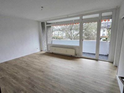 Helle&Elegante 3-Zimmer Wohnung mit Balkon im 1. OG in Karthause