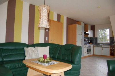 Möblierte 3 Zimmer Whg. mit Balkon (befristeter Mietvertrag)