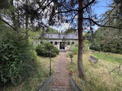 Sanierungsbedürftige Villa in schöner Höhenlage von Overath, Nähe Untereschbach