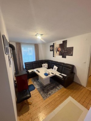 3-Zimmer Erdgeschosswohnung mit Balkon und Parkplatz zu vermieten