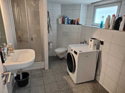Ruhige 1.5-Zimmer-Einliegerwohnung mit Stellplatz in Tübingen Weststadt