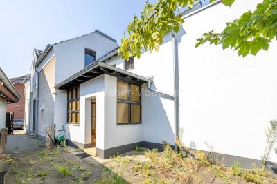 Einfamilienhaus mit ELW zur individuellen Verwirklichung + 1283 m² angrenzendes Gartengrundstück