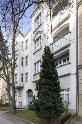 INVEST: vermietete 2-Zimmer-Altbauwohnung in ruhiger Lage in Steglitz‑Zehlendorf!
