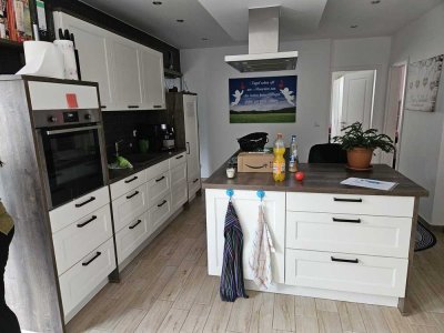 Sehr schöne 2,5 Zimmer Wohnung