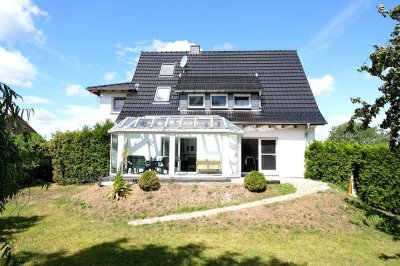 Saniertes Schmuckstück mit Charme - Einfamilienhaus mit weitläufigem Garten in Heringen !