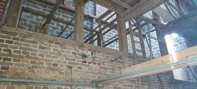 Bauernhaus mit großer Scheune zum kleinen Preis