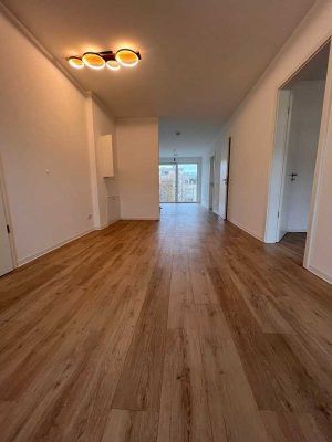 Modern und zentral: Neubauwohnung mit Einbauküche & Stellplatz samt Wallbox in Nürnberg