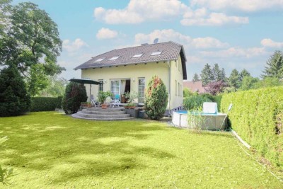 Bezugsfreies EFH mit 5 Zimmern in Traumlage, Tiefgarage und großem Garten