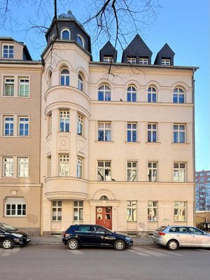 Erstbezug nach Sanierung I WG-geeignet I Einbauküche I Balkon I Provisionsfrei