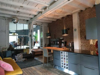 Schönes, geräumiges 1 oder 2 Fam. Haus mit acht Zimmern in Remscheid, Vieringhausen / Privatverkauf
