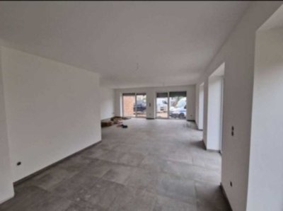 Geräumiges, neuwertiges 4-Zimmer-Reihenmittelhaus mit gehobener Innenausstattung zur Miete
